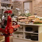 Colors Hotel 4*